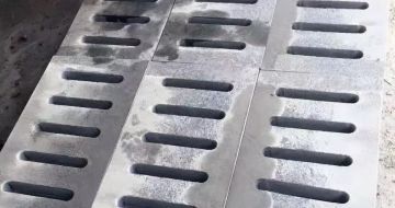 承德 芝麻灰石材沟盖板