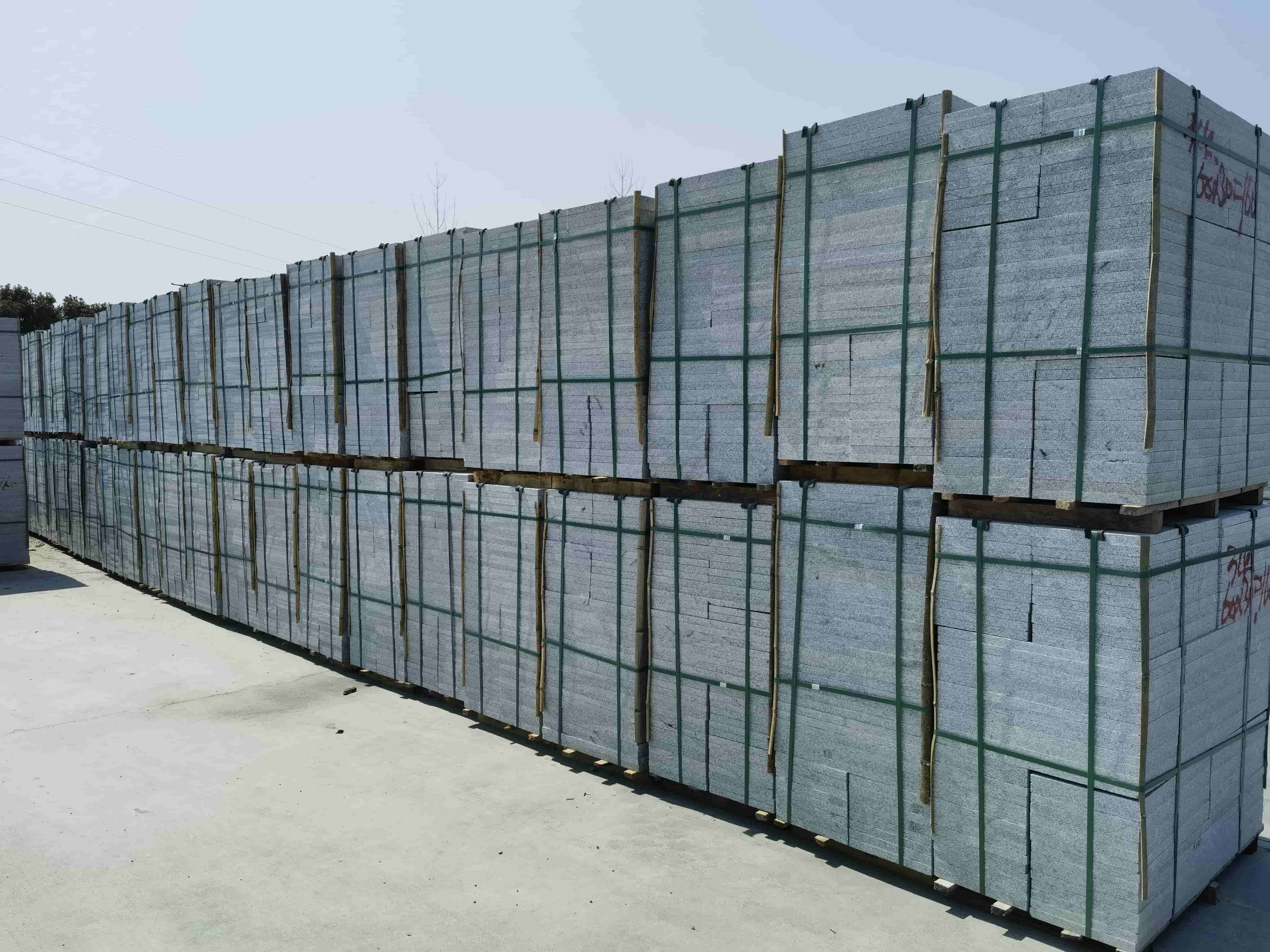 承德芝麻白火烧300*600处理价：3公分23元，5公分28元