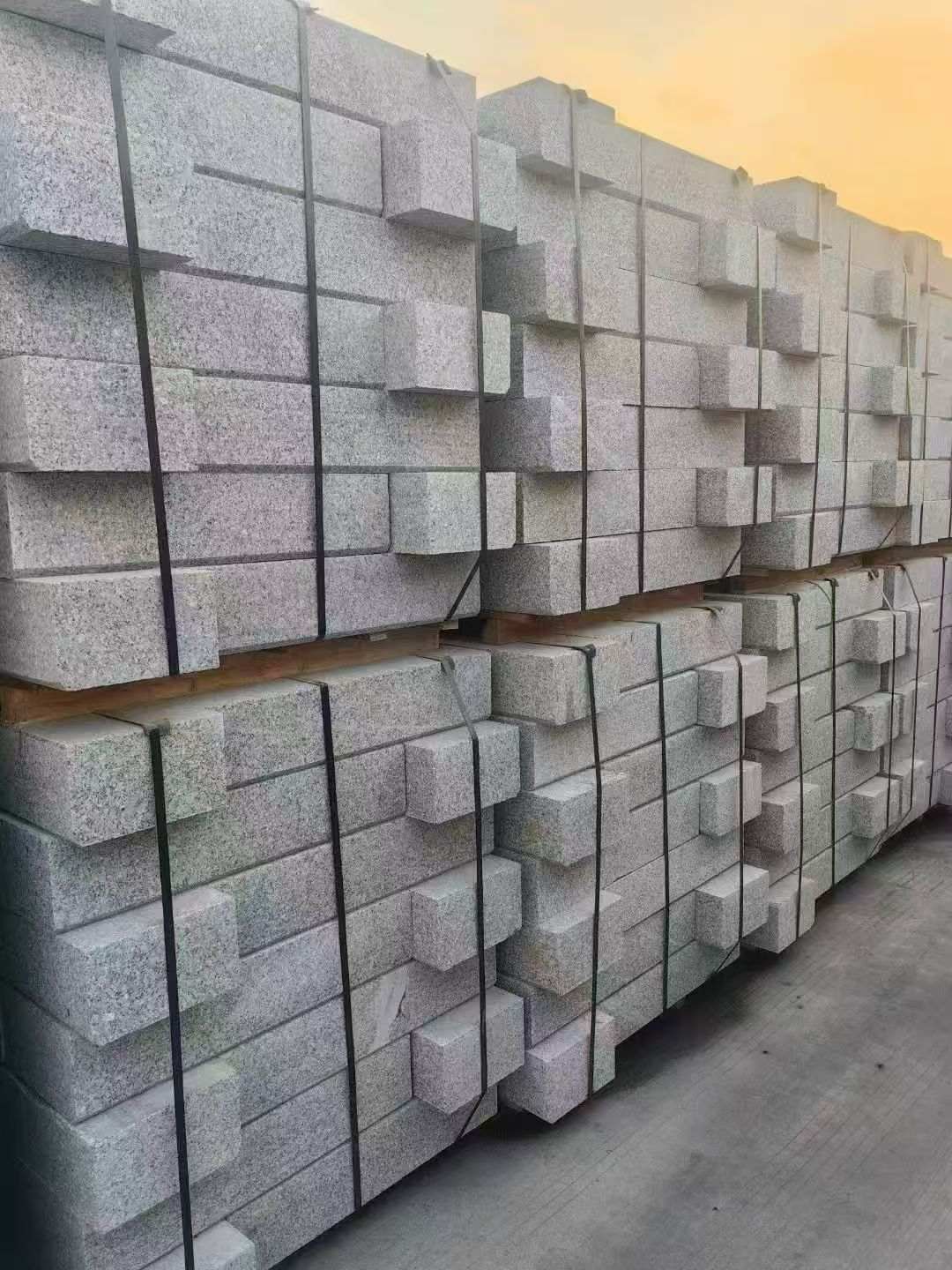 承德 芝麻白路沿石