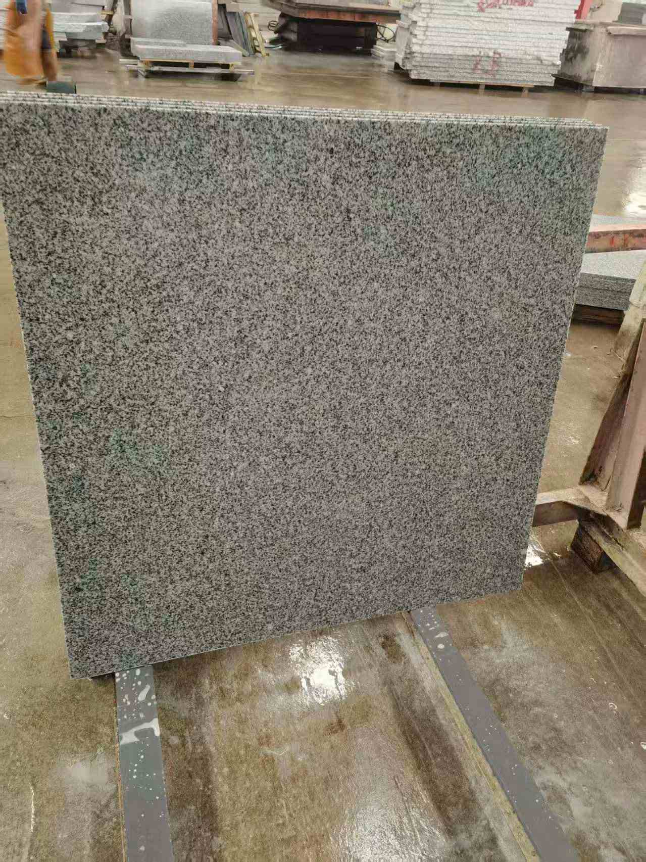 承德 芝麻白光面900*900，高地铁标准