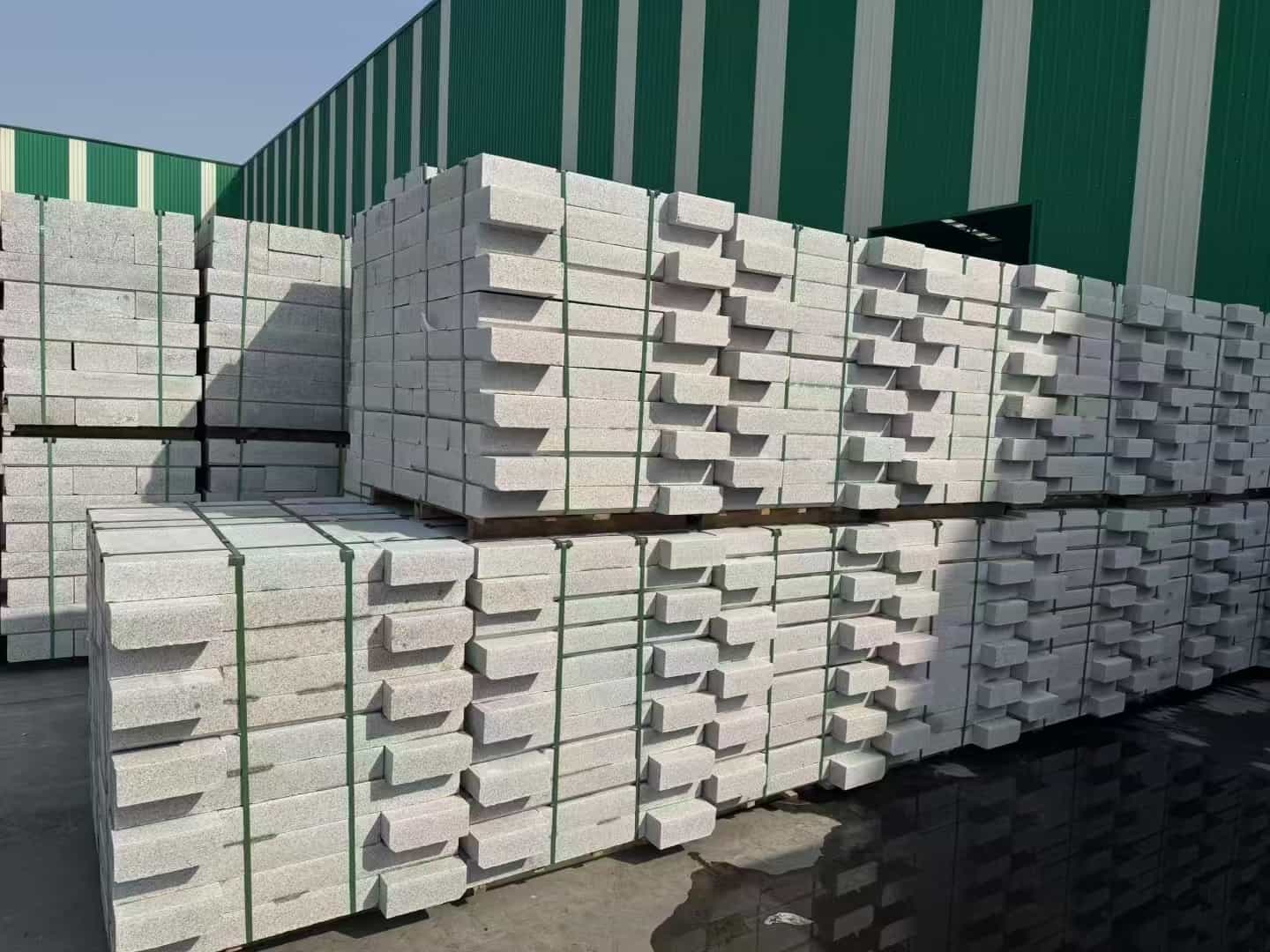 承德芝麻白路沿石