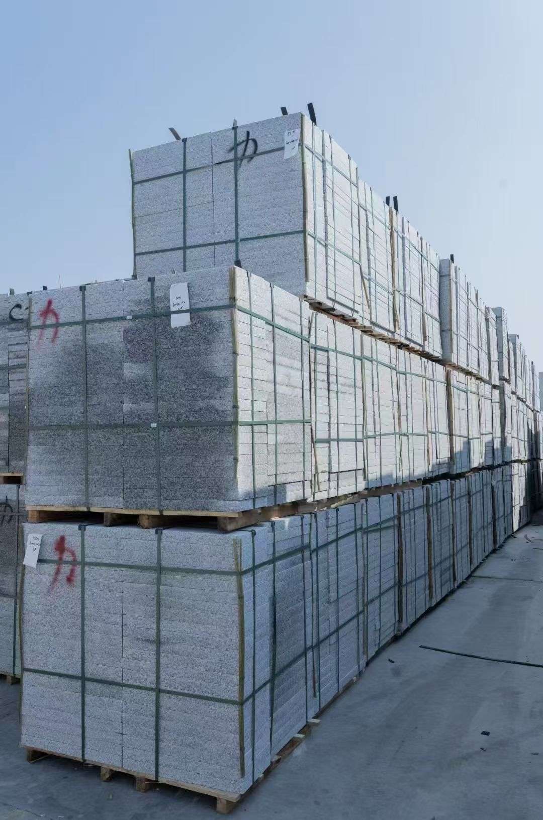 承德 芙蓉白、大花白、小白花荔枝面成品地铺石