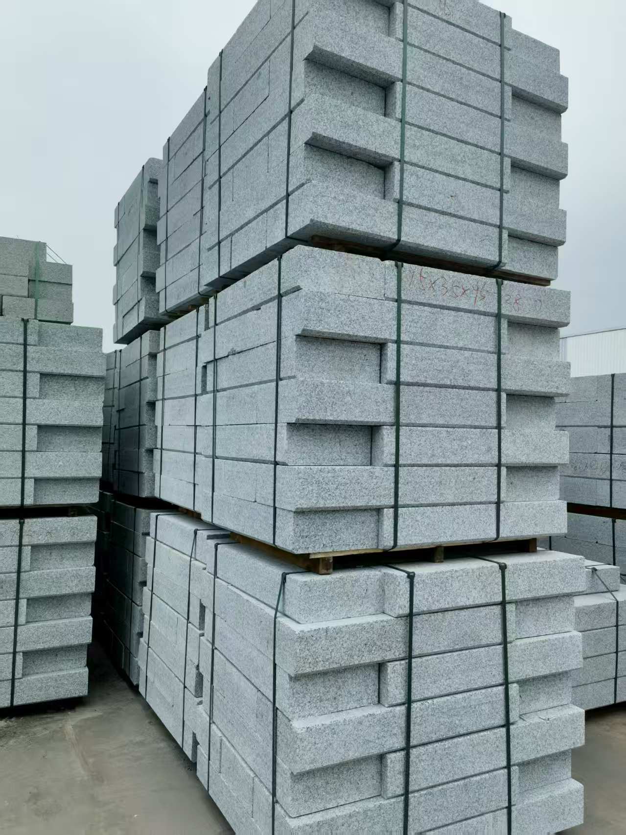 承德 路沿石，板板正正的路沿石