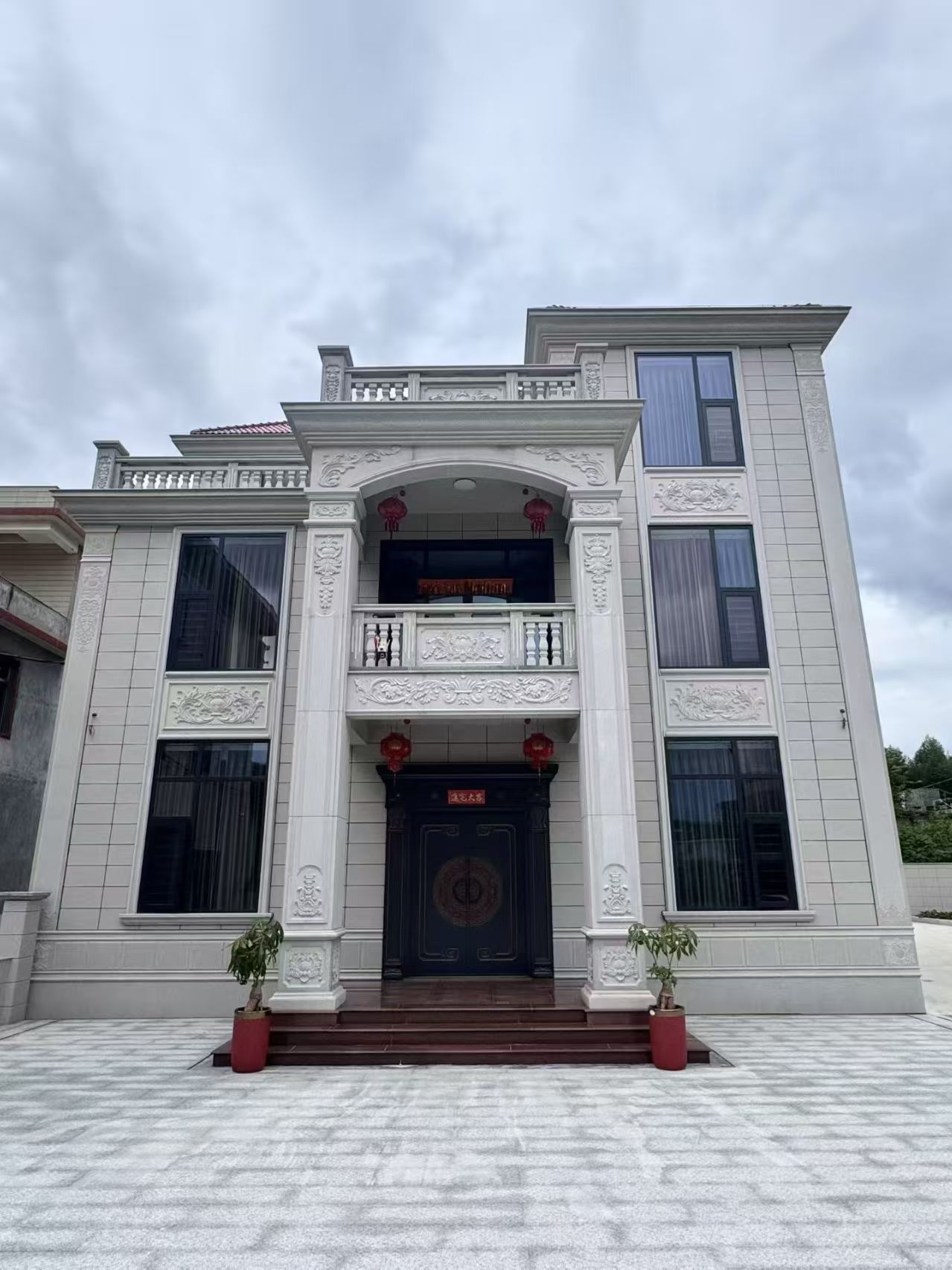 承德 芝麻白石材别墅干挂案例展示