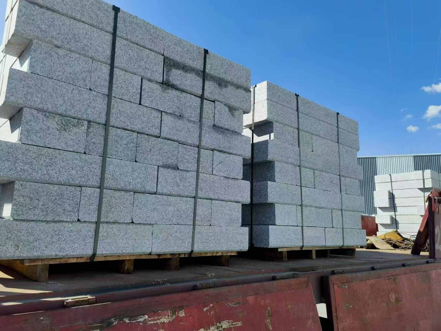 承德 路沿石装车出货