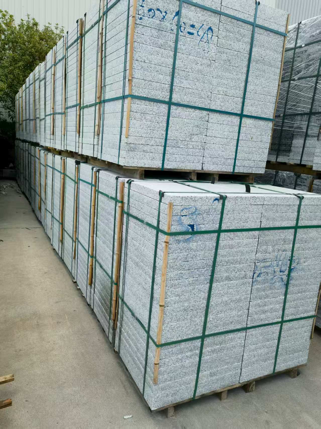 承德 大花芙蓉白火烧成品，市政园林广场地铺石